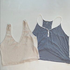 Set of sleep tops